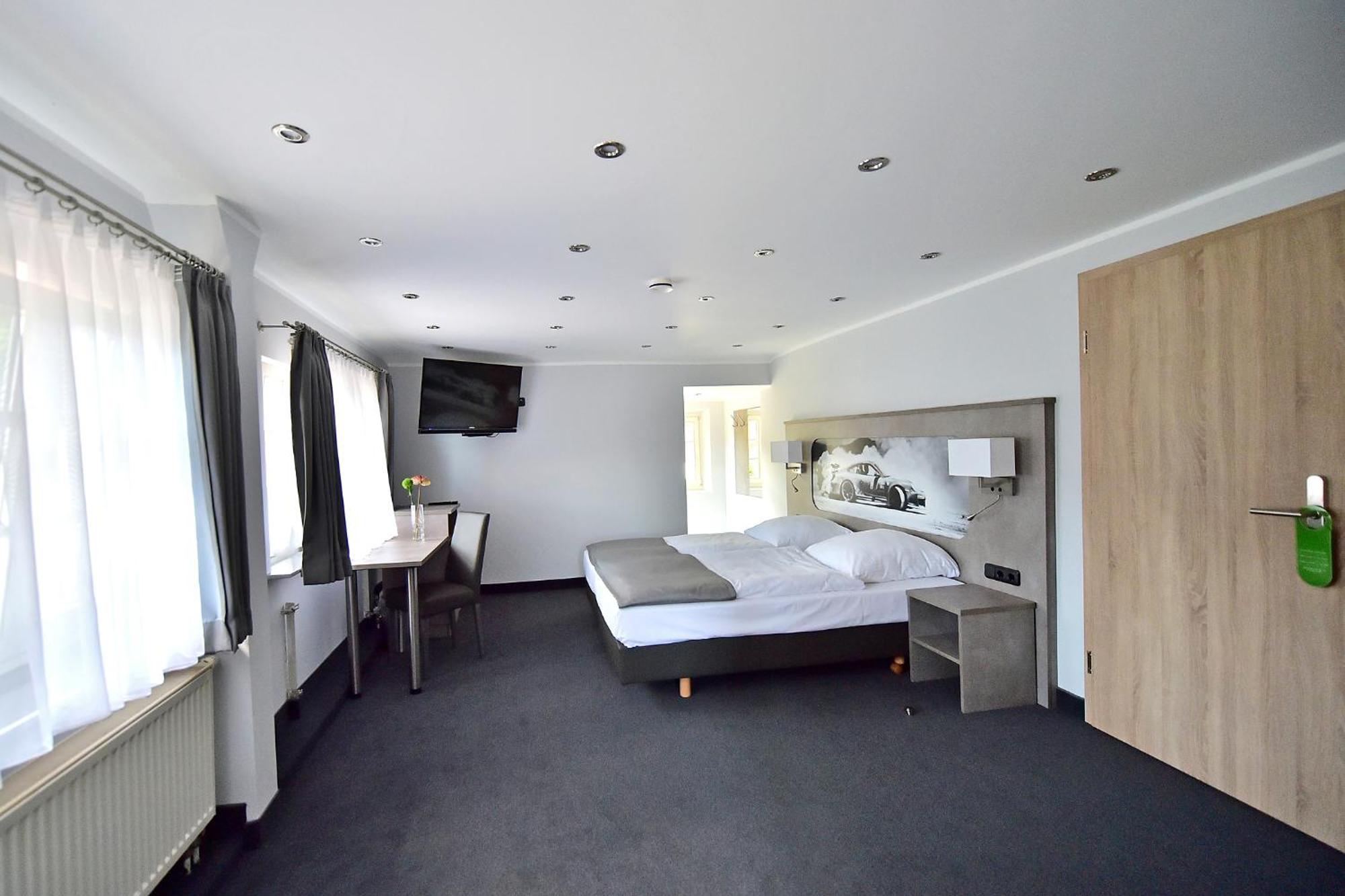 Gt3 Hotel Honerath Room photo