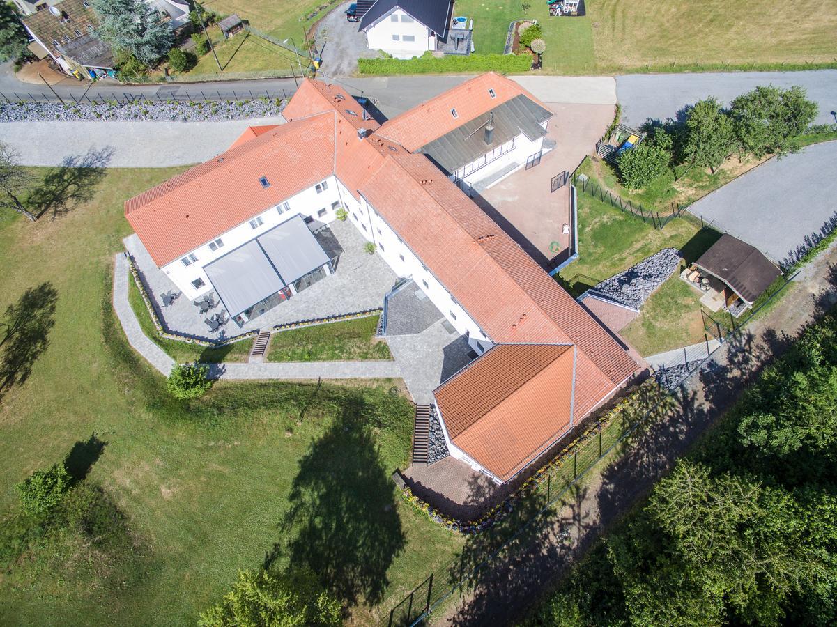 Gt3 Hotel Honerath Exterior photo